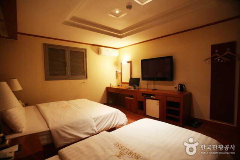 Hotel Noblesse, Yeoksam Seoul Eksteriør billede