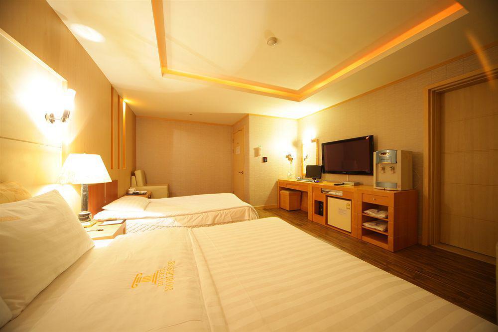 Hotel Noblesse, Yeoksam Seoul Eksteriør billede